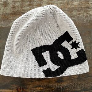 DC Monochrome Knit Beanie
